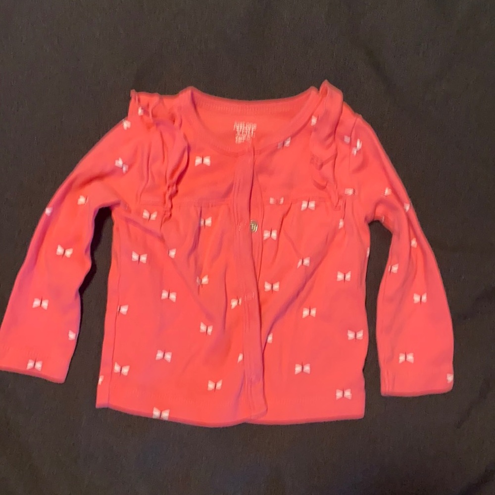 Girl’s top -9M- pink with white butterflies